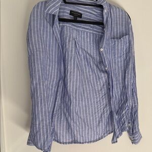 Banana Republic Blue and White Striped Button Down Shirt